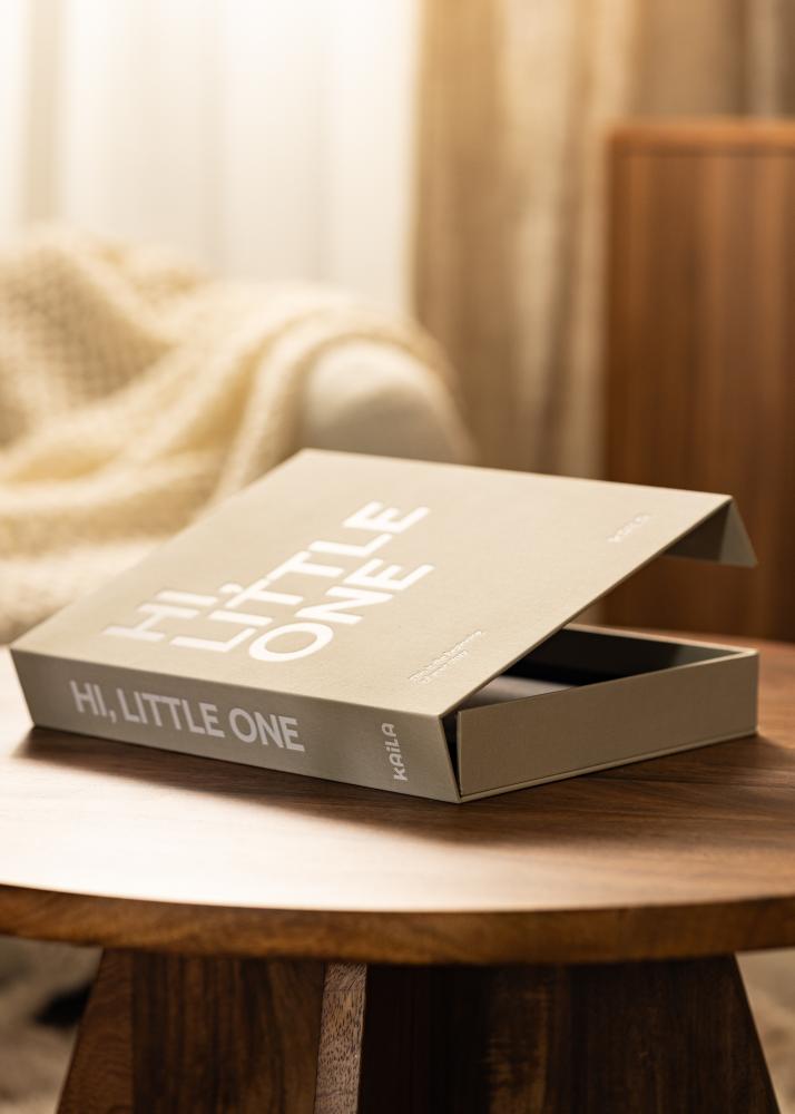 KAILA HI LITTLE ONE Grey - Coffee Table Photo Album (60 čierne strani)