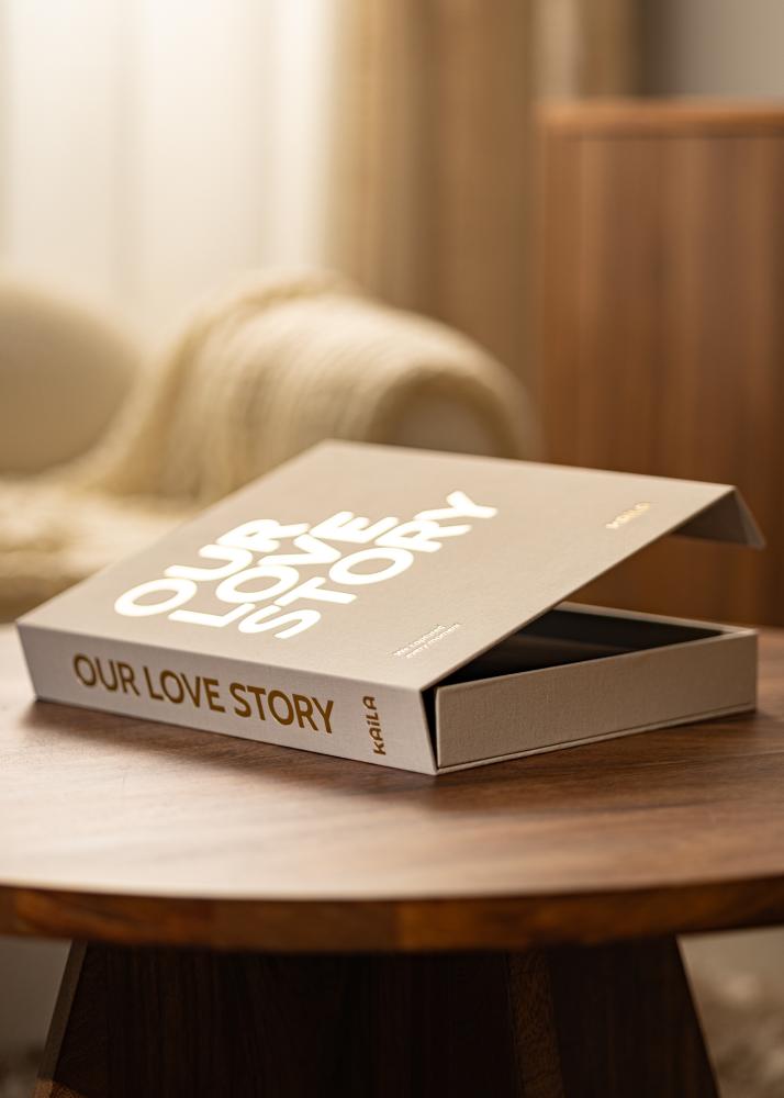 KAILA OUR LOVE STORY Creme - Coffee Table Photo Album (60 čierne strani)