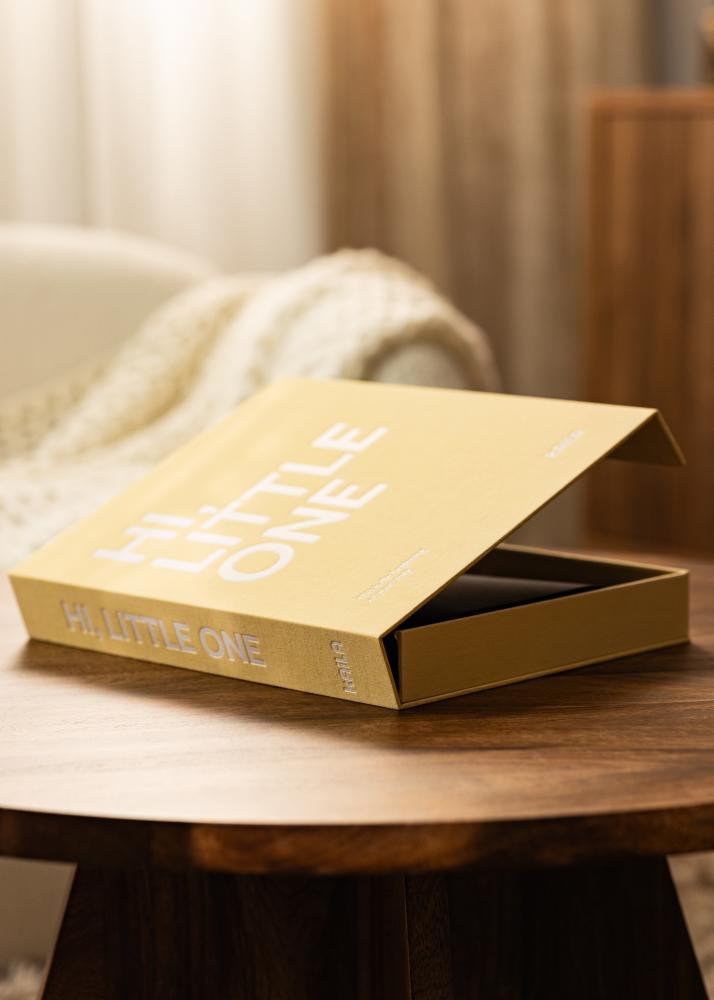 KAILA HI LITTLE ONE Yellow - Coffee Table Photo Album (60 čierne strani)